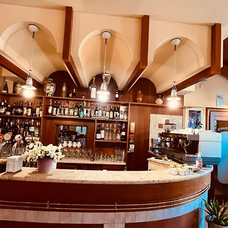 Hotel Ristorante Montenerone Il Poeta-2