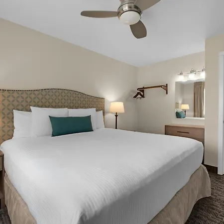 Pelican Shores Inn-2