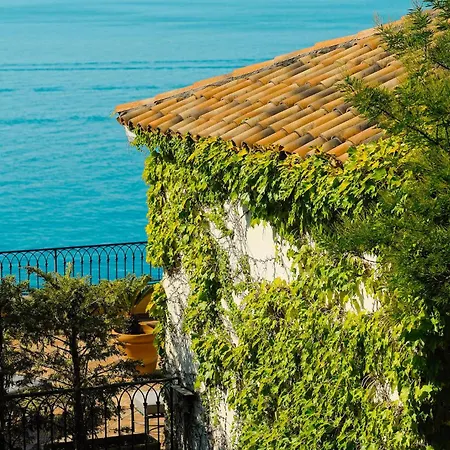 Hotel La Perouse Nice Baie Des Anges-2