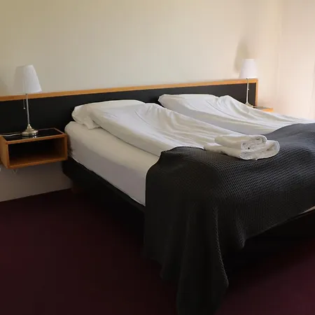 Hotel Varmahlid-2