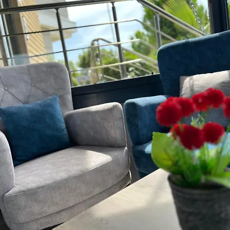Gardenya Lara Suit Hotel-3