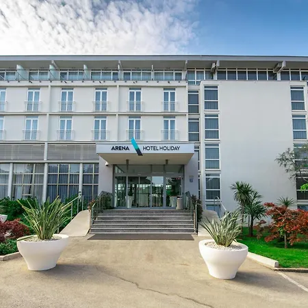 Arena Hotel Holiday-2