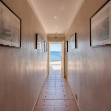 Roc Hotel - Hotel 4 Etoiles Les Pieds Dans L'Eau-3