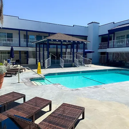 Wave Hotel Manhattan Beach-3