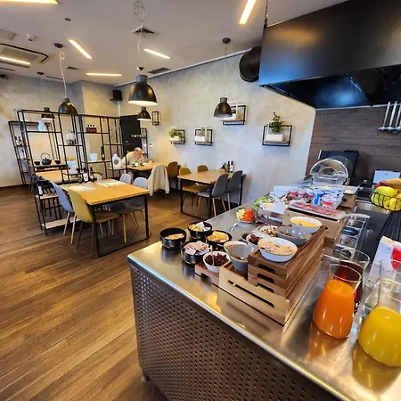 Hotel Amfiteatar-3