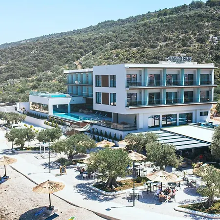 Marinus Beach Hotel-3