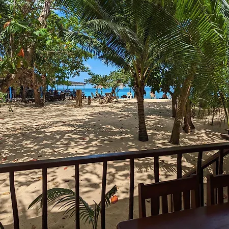 Moonhut Bungalows-3
