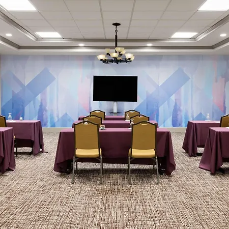 Hilton Garden Inn Milford-3