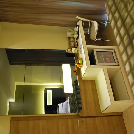 Idea Hotel Plus Savona-3