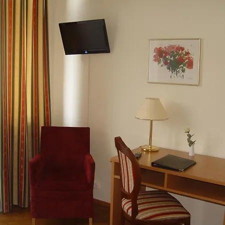 Hotel Markgraefler Hof-2