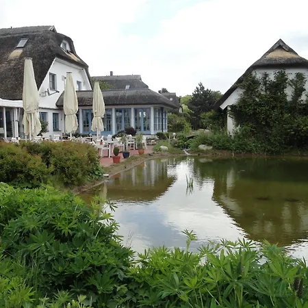 Landhotel Kastanienallee Putbus-3
