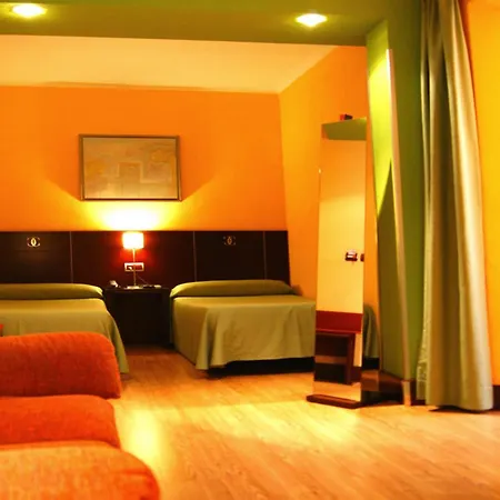 Hotel Carlos V-2