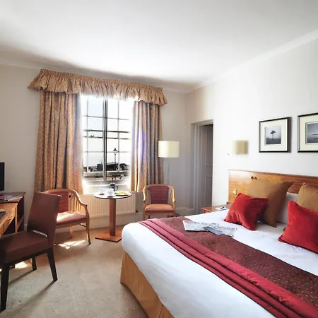 The White Lion Hotel-3