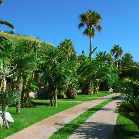Hotel Villaggio Cala Di Volpe-2