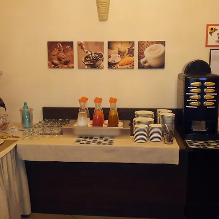 Hotel Alibi-3