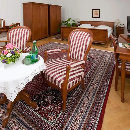 Hotel Richard Loewenherz-2