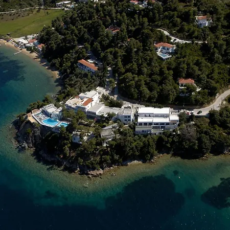 Cape Kanapitsa Hotel & Suites-2