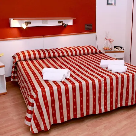Hotel American-2