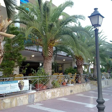 Hostal Leo D'Or-3