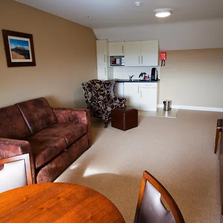 Strandhill Boutique Hotel Lodge And Suites-3