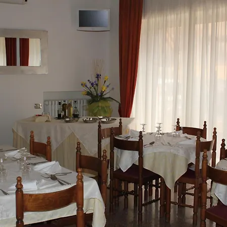 Hotel Solaris-2