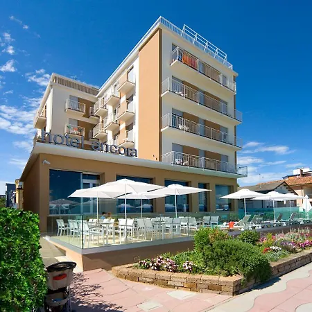 Hotel Ancora-2