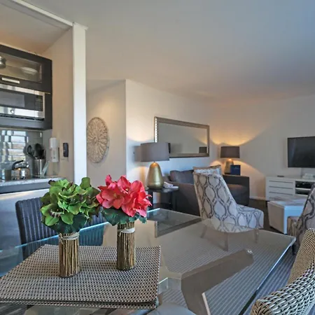 East Hampton House Resort-3