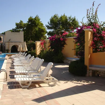 Baia Degli Aranci Village & Apartments-2