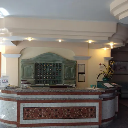 Residence Marina Palace-2