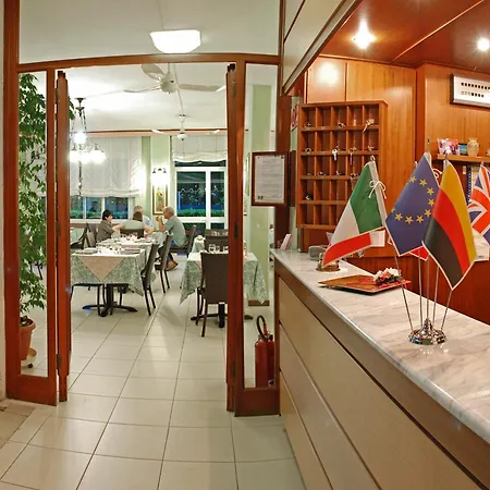 Hotel Michela-3