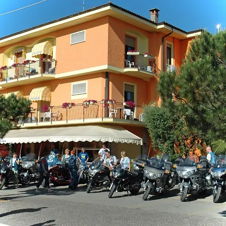 Hotel Azzurra-3