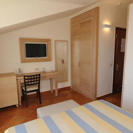 Hotel Miramare-3