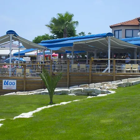 Myroandrou Beach Hotel Apartments-2