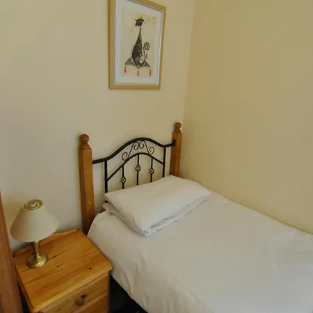 The Roundabout Hotel-3