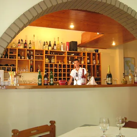 Marie Hotel-2