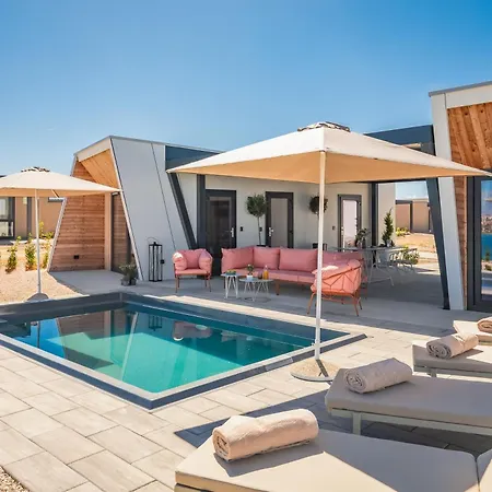 Aminess Style Camping Avalona Glamping Villas & Holiday Homes-3