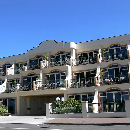 Beachfront Motel-2