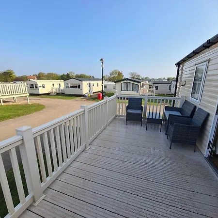 Happy Days Caravan 90 Primrose Field Primrose Valley-3