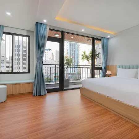 Hummer Hotel & Apartment Da Nang Beach-3