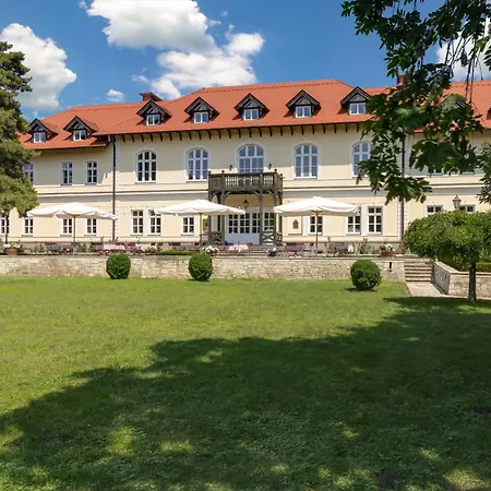 Castle Hotel Grof Degenfeld-2