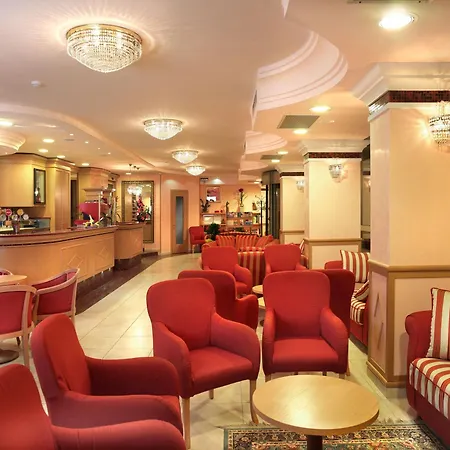 Hotel Mondial-3