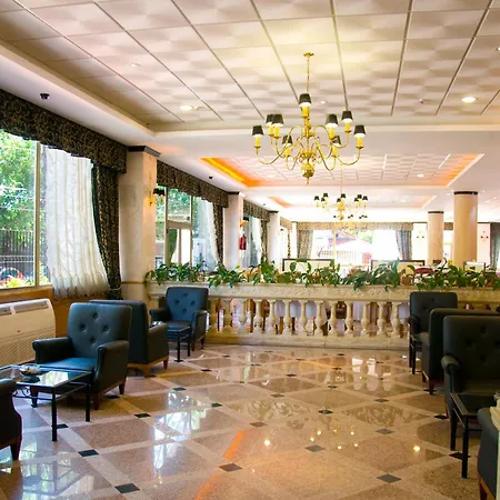 Ramada By Wyndham Buenos Aires-3
