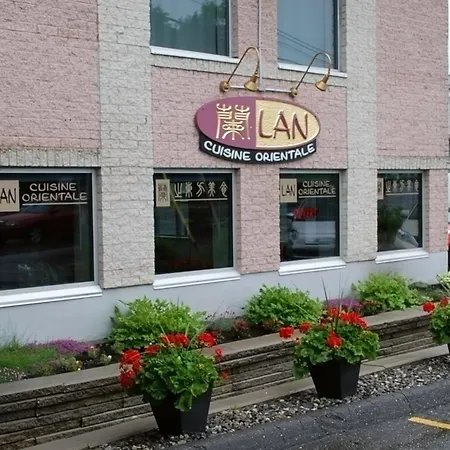 Auberge Du Grand Lac-3