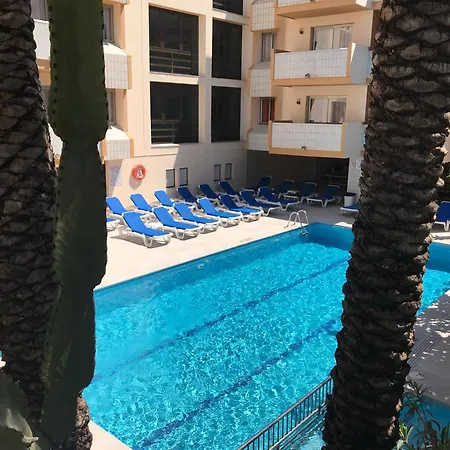 Apartamentos Jovial-2