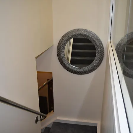 Round Tower Hotel-2