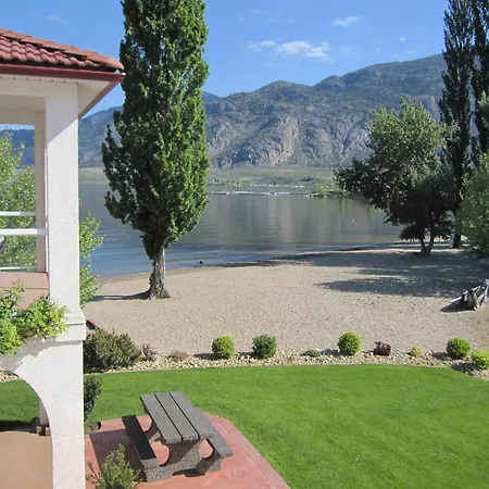 Sandy Beach Suites-3