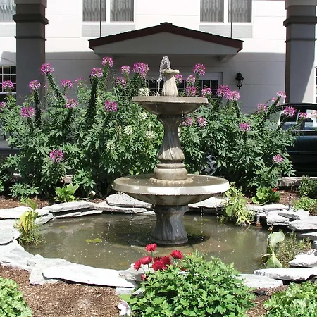 Fort William Henry Hotel-2