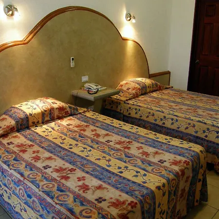 Hotel Fenix-3