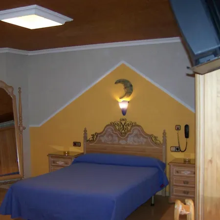 Hostal la Campana-2