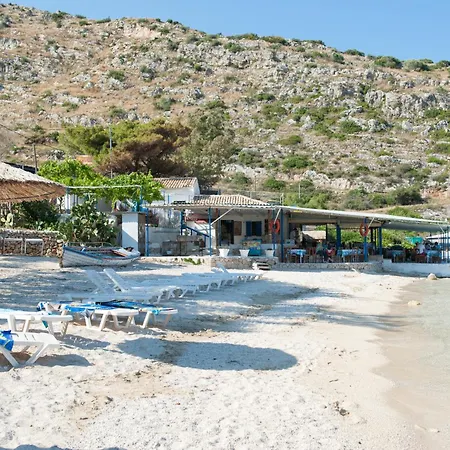 La Grotta-3